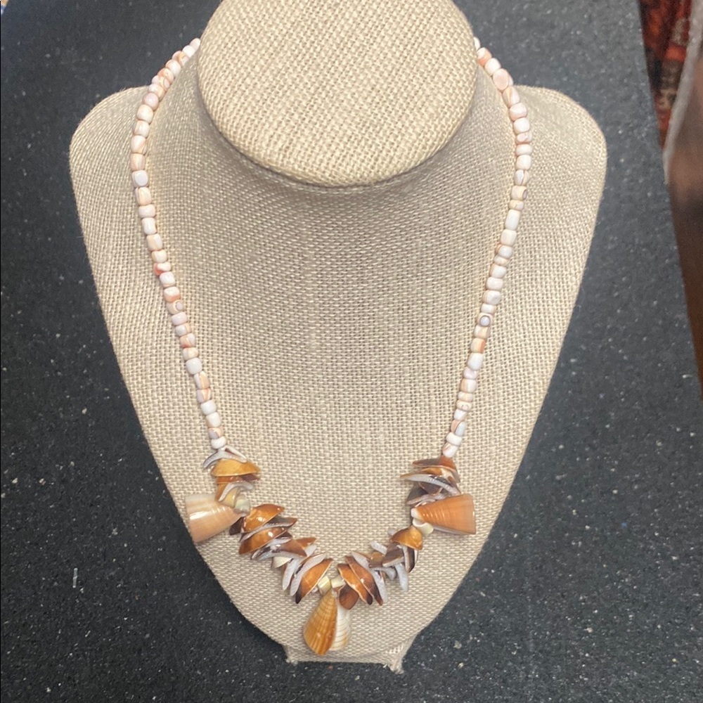 Vintage Brown&Cream Shell Beaded Necklace